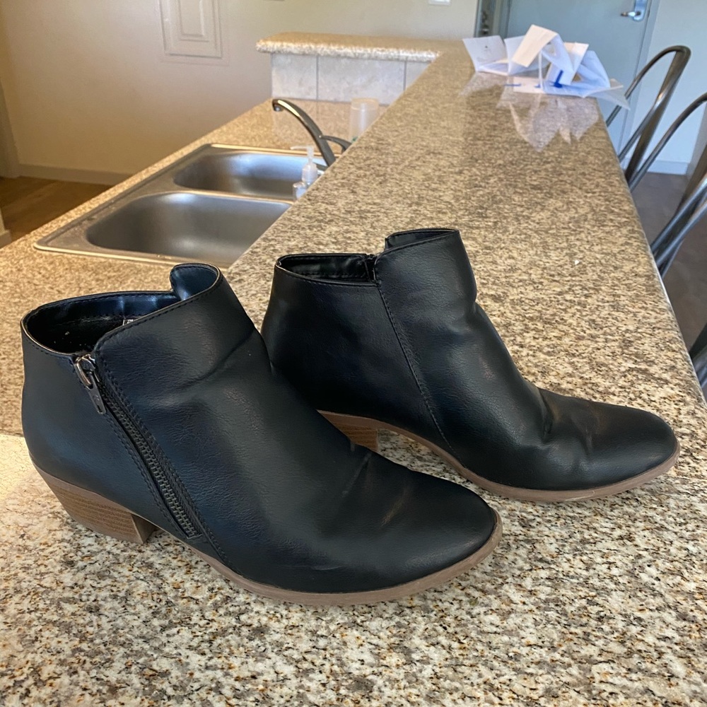American Eagle Booties